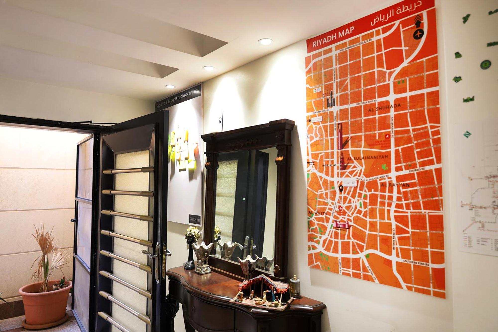 Sands Inn Hostel Рияд Екстериор снимка